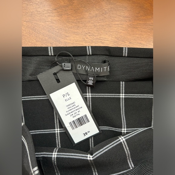 Dynamite Pull On Mini Skirt - Picture 5 of 5